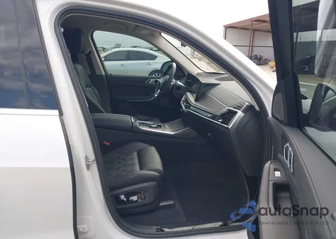 2024 BMW X7 xDrive40I z USA, uszkodzony, nr VIN 5UX23EM07R9U05416